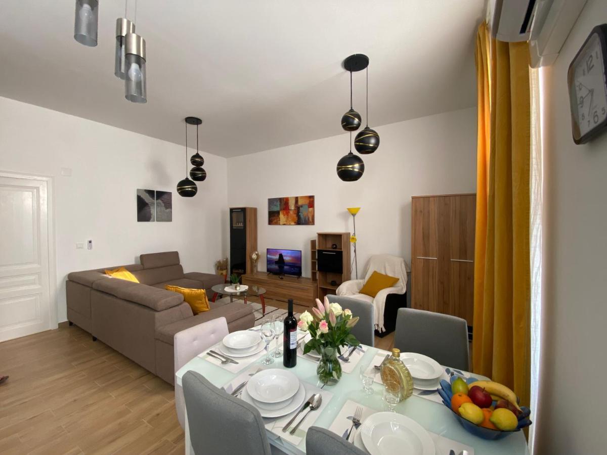 Apartman Andela Pula Centar Eksteriør billede